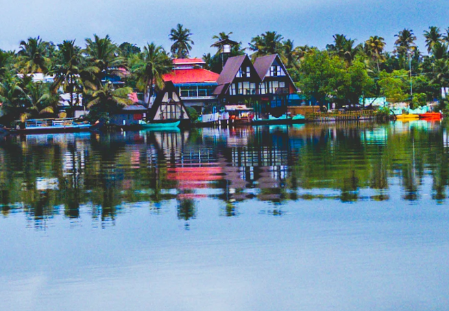Ashtamudi Lake
